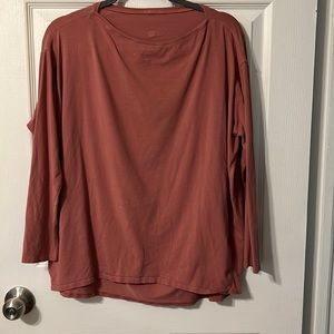 Lululemon back in action long sleeve shirt